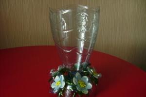 Как сделать вазу из пластиковой бутылки: интересные идеи, различные варианты изготовления Вазы из туалетной бумаги своими руками